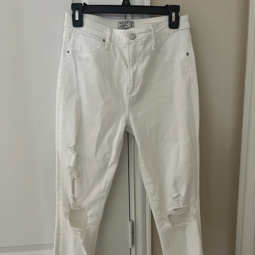 Abercrombie & Fitch White Jeans